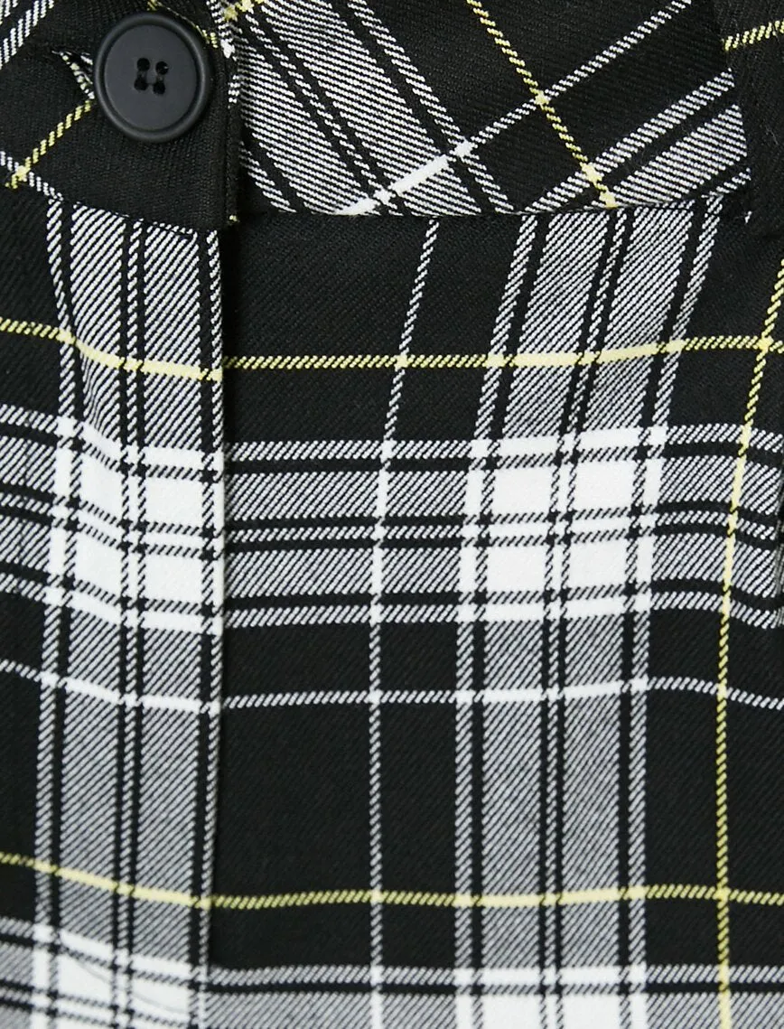 16301 Black Check Cropped Trousers