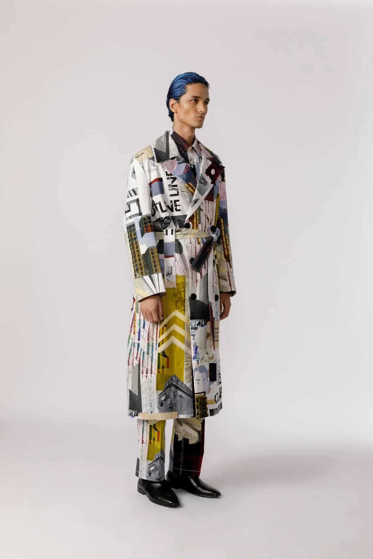Bauhaus mosaic trench