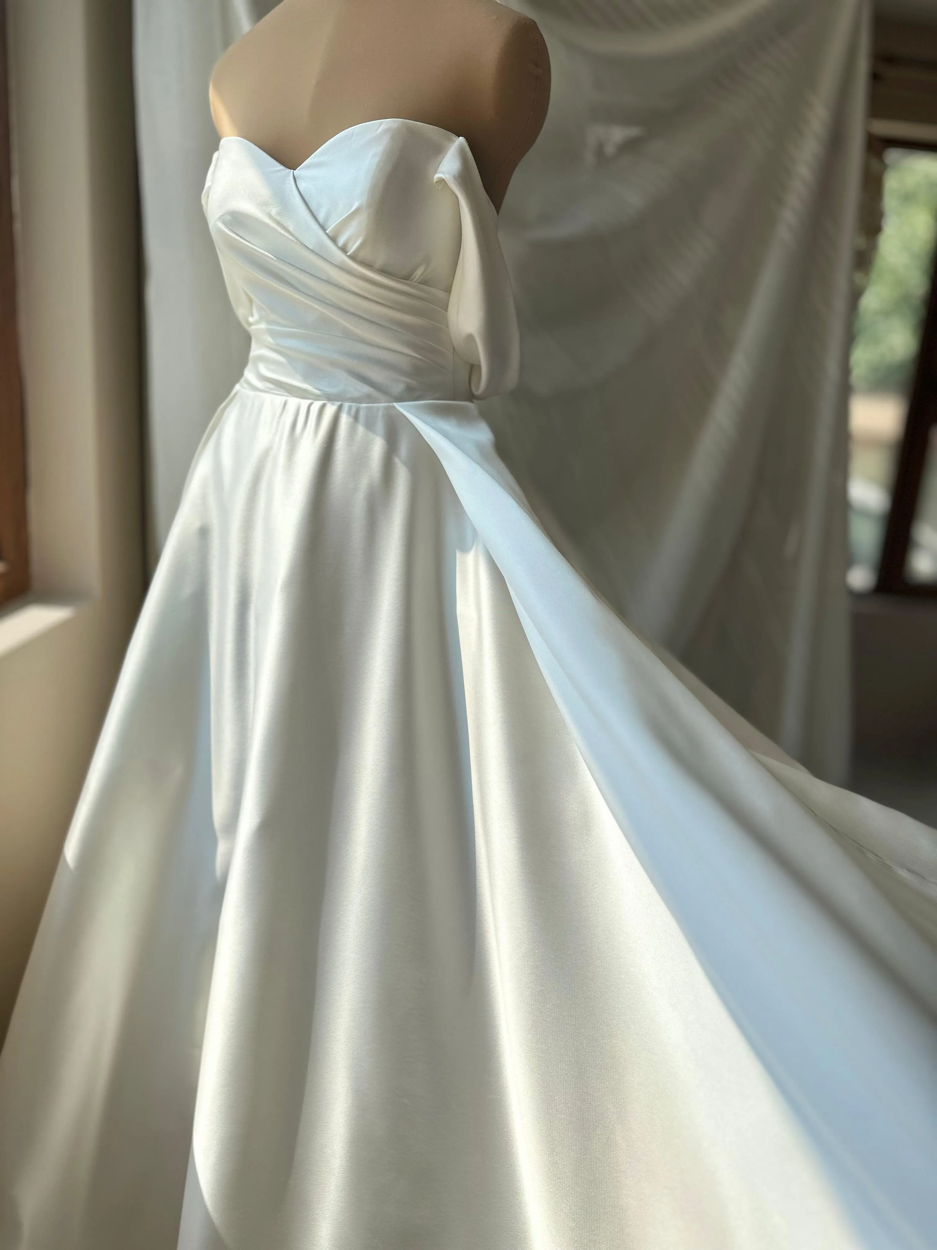 Elegant A-line wedding dress Off the shoulder Alyson