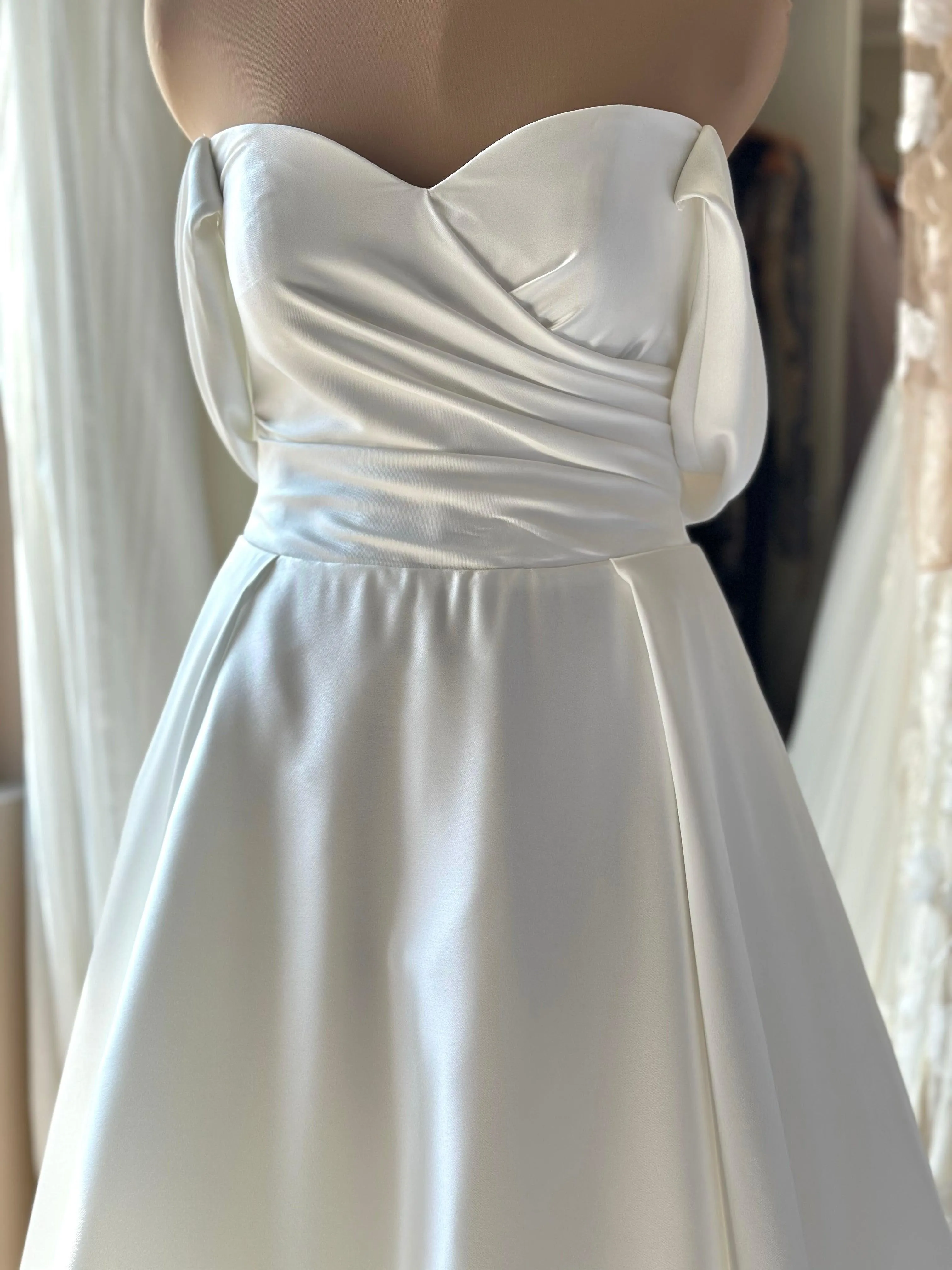 Elegant A-line wedding dress Off the shoulder Alyson
