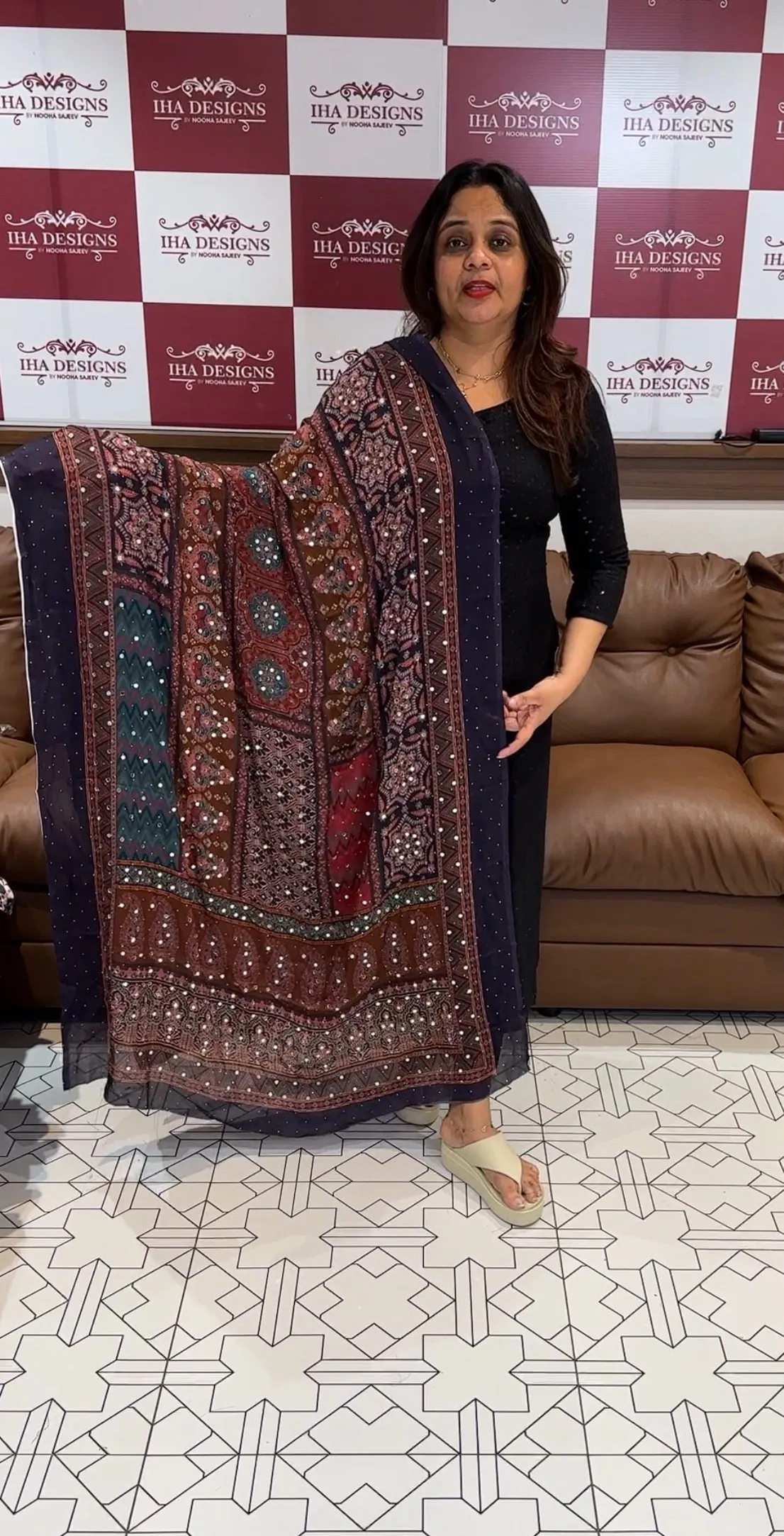 IHA'S IN-HOUSE DESIGNER DUPATTA - IHA 14386