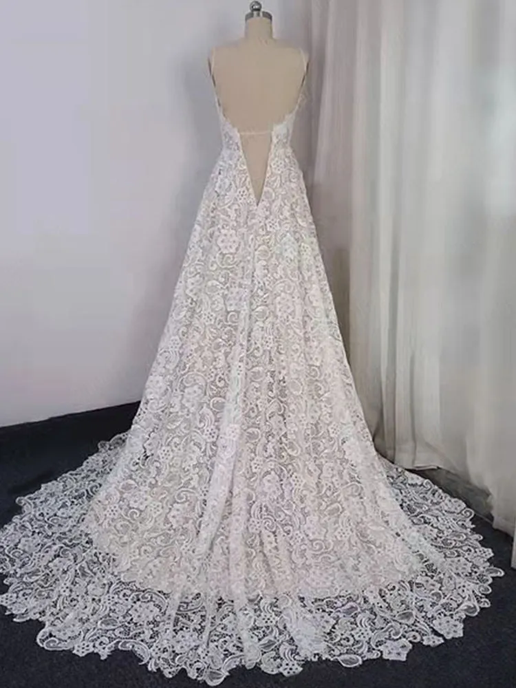 Sleeveless Spaghetti Straps V-neck Long Lace Wedding Dresses
